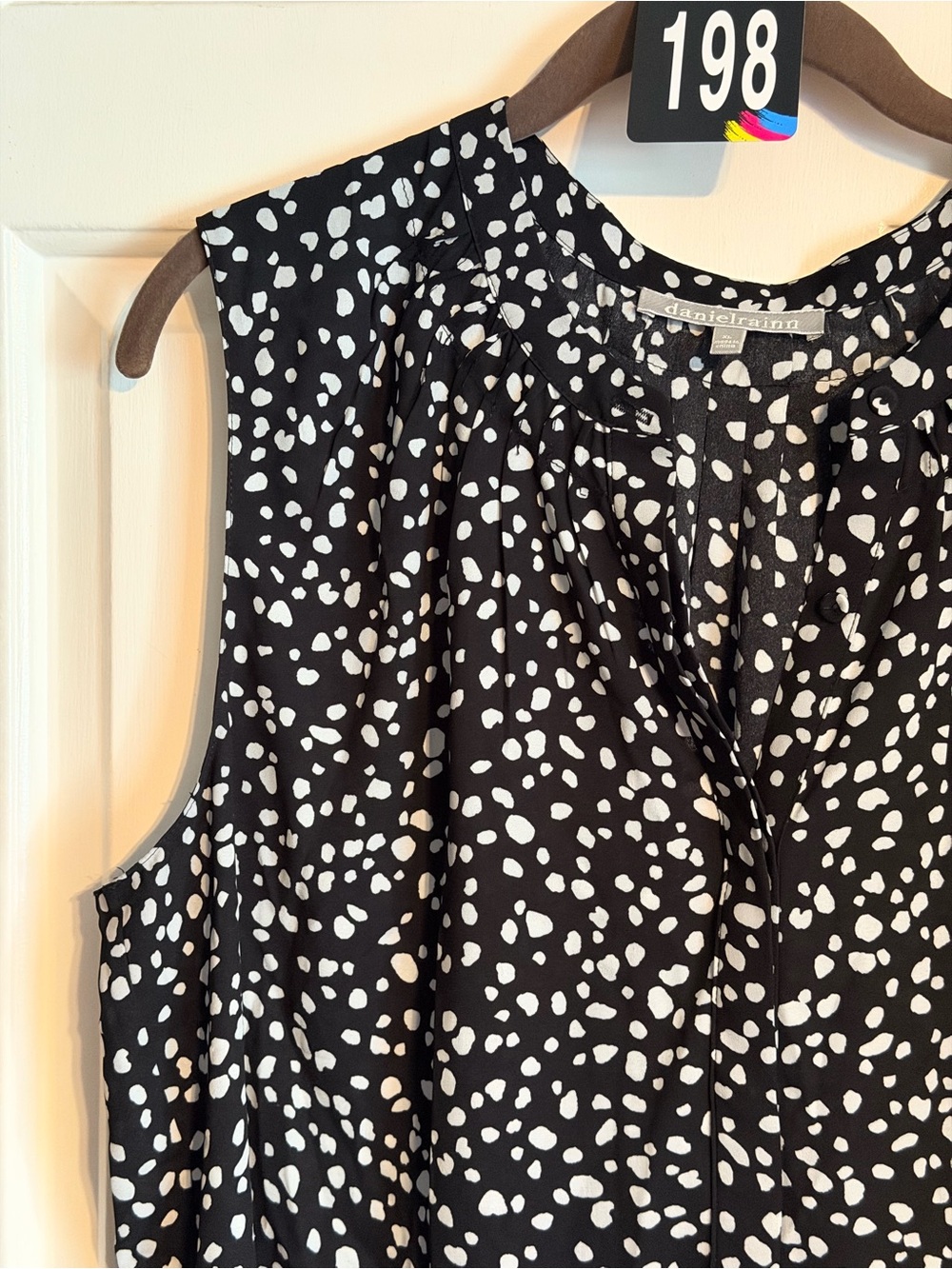 Daniel Rainn Black & White Polka Dot Sleeveless V-Neck Camisole - Picture 4 of 8
